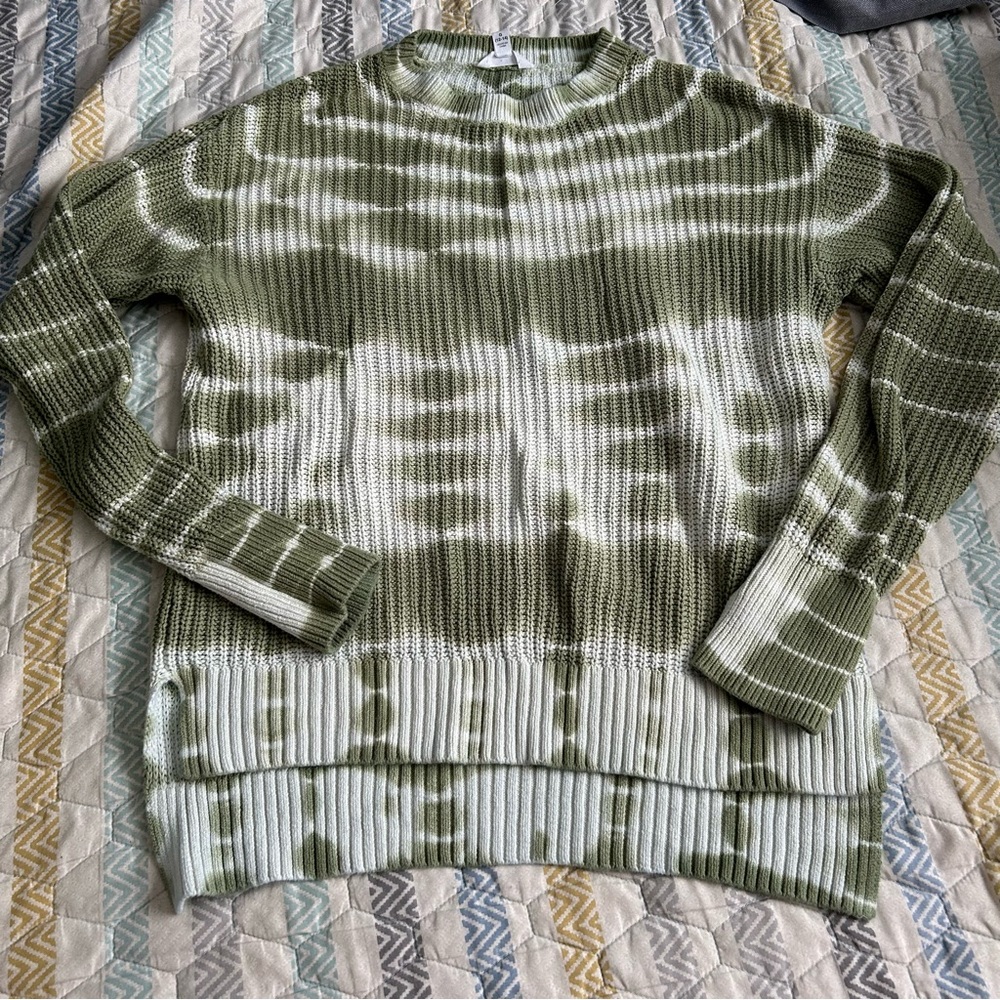 Time and tru tie dye green sweater large